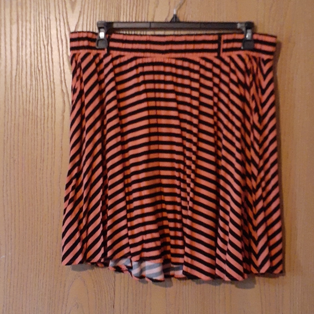 Pink and black torrid skirt size 2